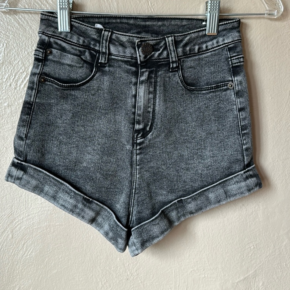 TbAcne Grey Wash High Rise Shorts Size Small